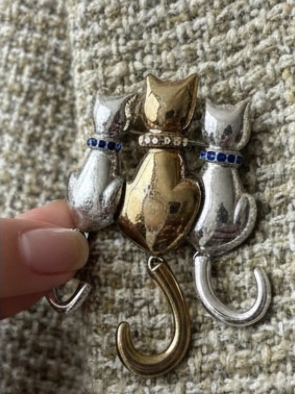 Cat Brooch Dangling Tails Gold Silver & Navy Blue Rhinestone Collar Pin Vintage